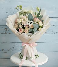 Букет цветов из:  Розы и Лизиантусы #REPLACE_PRED# Новошахтинском