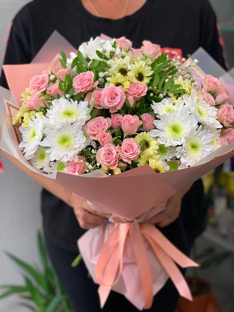 Букет цветов из: Розы и Хризантемы в Новошахтинском