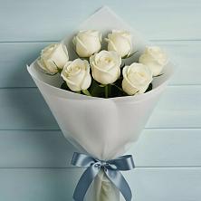Букет 7 Белых роз Эдлесс Лав в Новошахтинском