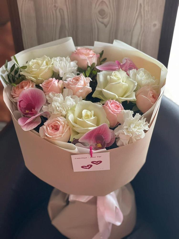 Букет цветов из: Орхидеи, Розы и Гвоздики в Новошахтинском