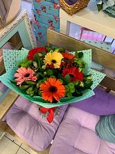 Букет цветов из:  Герберы, Хризантемы и Альстромерии #REPLACE_PRED# Новошахтинском