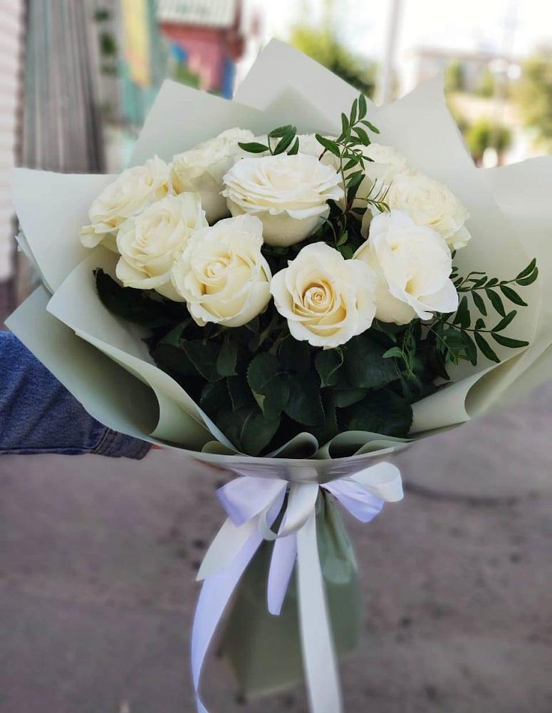 Букет Белые розы Проуд в Новошахтинском