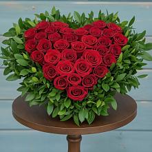 Цветочная композиция из Розы в виде сердца #REPLACE_PRED# Новошахтинском