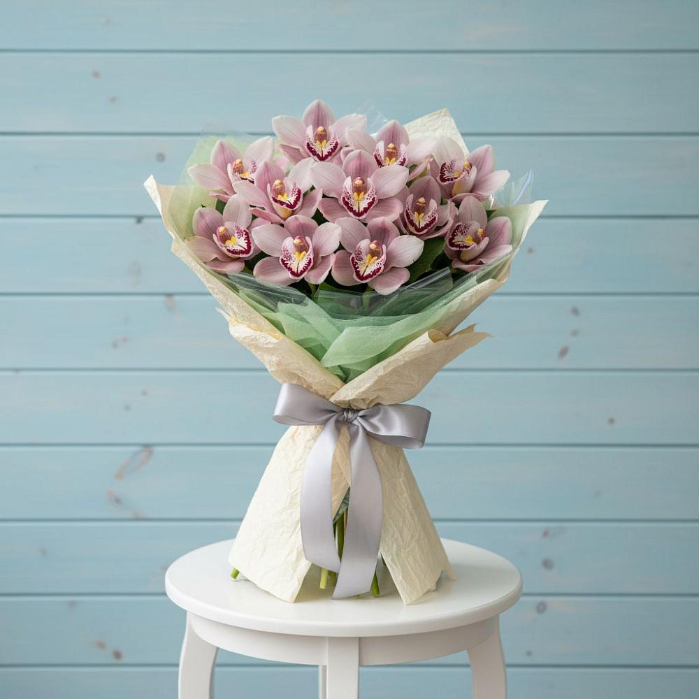 Букет цветов из: Орхидеи и Розы в Новошахтинском