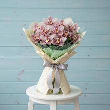 Букет цветов из:  Орхидеи и Розы в Новошахтинском
