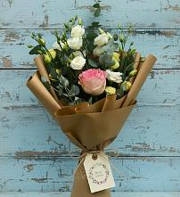Букет цветов из:  Розы и Лизиантусы в Новошахтинском