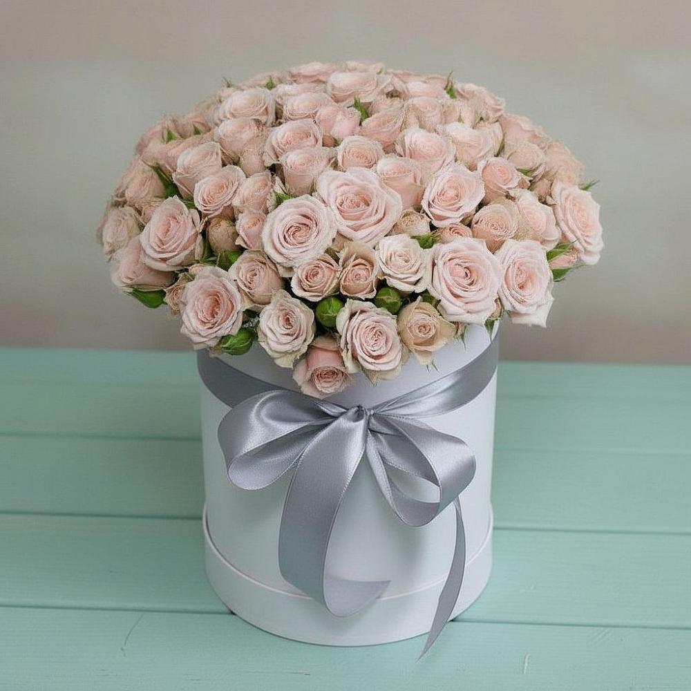 Цветочная композиция из Розы в шляпной коробке в Новошахтинском